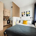 Apartment Woronicza 80 Modern By Bookinghost Warschau