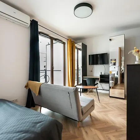 Woronicza 80 Modern By Bookinghost * 华沙