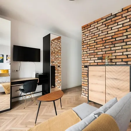 Woronicza 80 Modern By Bookinghost