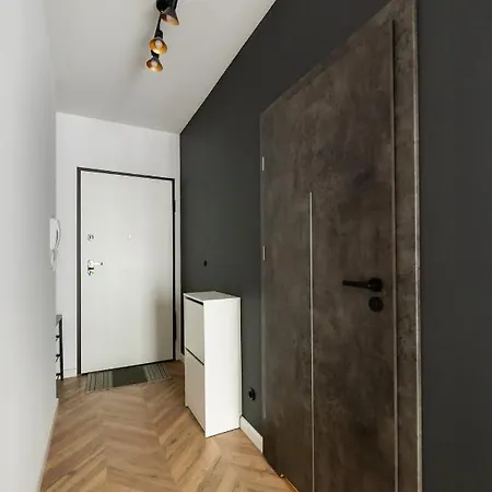 Woronicza 80 Modern By Bookinghost شقة *