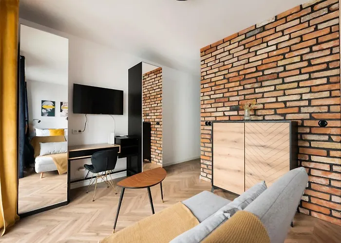 Woronicza 80 Modern By Bookinghost