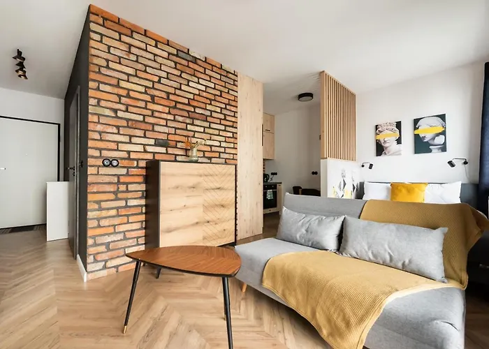 Woronicza 80 Modern By Bookinghost *